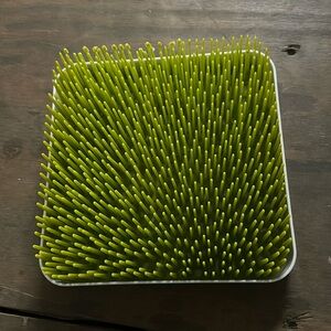 Boon bottle dryer for baby